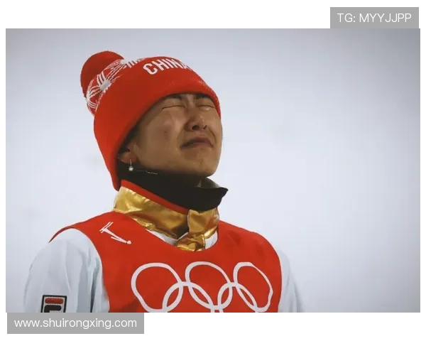 徐梦桃夺冠亲吻金牌泪唱国歌